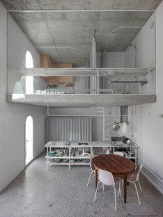 Bureau: Dodged House, Haus eines Architekten in Lissabon
