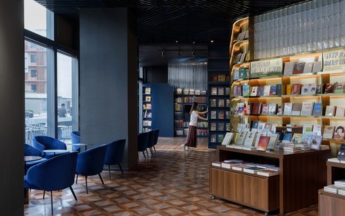 3andwich Design: Buchhandlung Viti Books in Beijing

