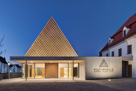 Kühnlein Architektur: Kulturhalle Christoph Willibald Gluck, Berching
