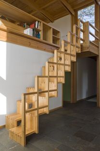Castanheira: Ein Haus aus Zement und Holz
