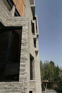 Mehdizadeh: Architektur mit Recycling-Fassade in Mahallat
