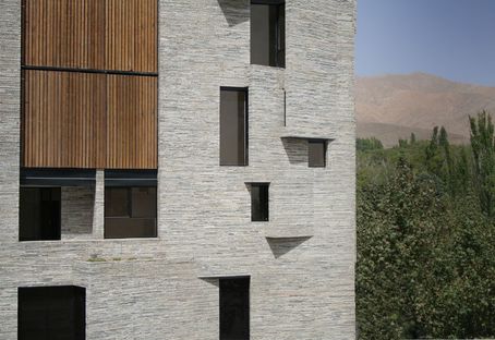 Mehdizadeh: Architektur mit Recycling-Fassade in Mahallat
