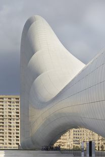 Zaha Hadid: Heydar Aliyev Center in Baku
