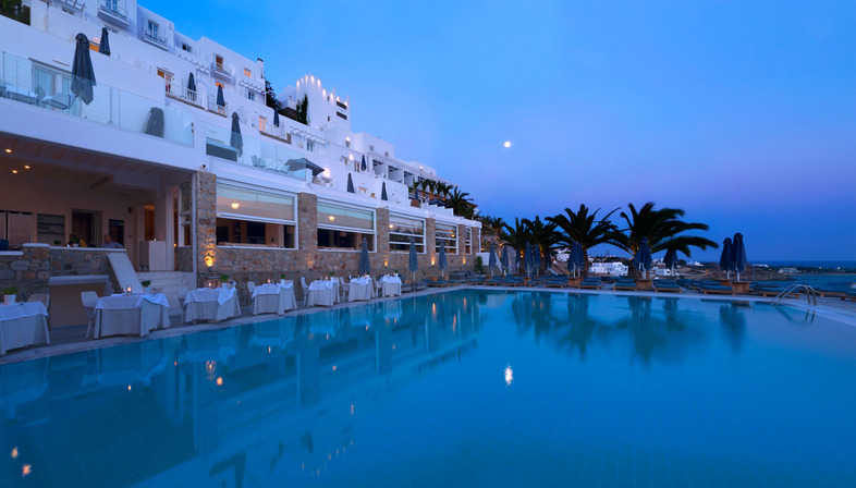 Hotel und Resort auf Mykonos mit den Fliesen Ultra Ariostea

