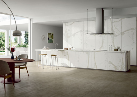 Essentiell und elegant: die hellen Oberflächen der Küchenarbeitsplatten SapienStone
