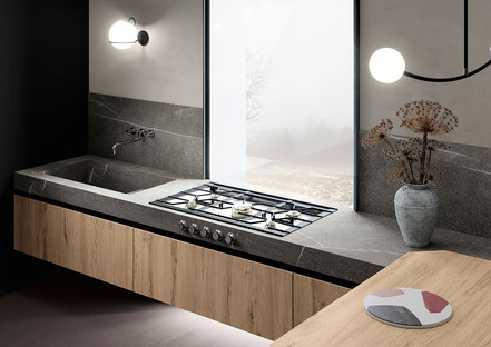 Elegante und funktionale Küchen: Arbeitsplatten SapienStone in Grautönen
