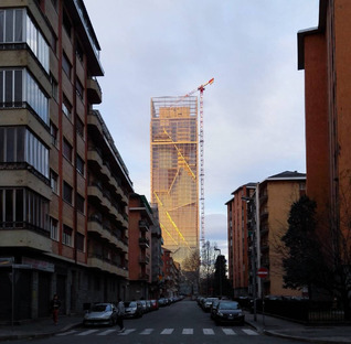Der Kaleidoskop-Turm in Turin von Fuksas

