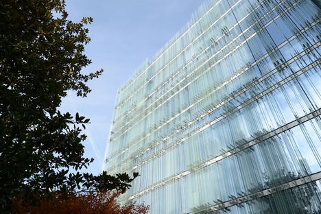Siebbedrucktes Glas für den Firmensitz der Société Privée de Gérance von Büro Vaccarini


