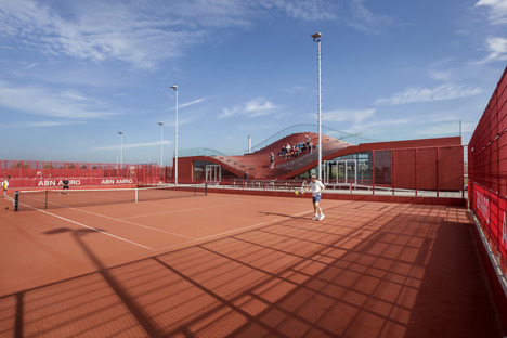 Tennisclub mit EPDM-Beschichtung
