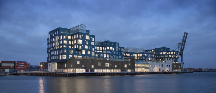 The International School Kopenhagen mit Solarfassade von C.F. Møller Architects
