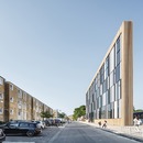 Die Bibliothek von Tingbjerg ist ein Projekt von COBE mit einer Fassade aus Backstein-Baguettes. 
