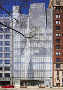 Glas und Stahl für die Fassade des Spertus-Instituts von Krueck & Sexton
