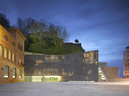 Die Aluminiumguss-Fassade für das Museum von Nieto und Sobejano in San Sebastian
