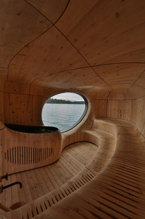 Grotto Sauna von Partisans aus vorgealtertem Holz
