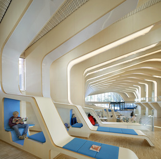 Bibliothek aus Brettschichtholz in Vennesla von Helen & Hard architects
