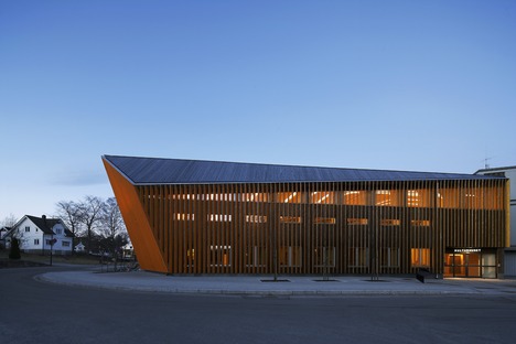 Bibliothek aus Brettschichtholz in Vennesla von Helen & Hard architects
