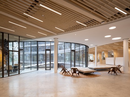 Zerlegbare Holzkonstruktion für die Triodos Bank von Rau Architects
