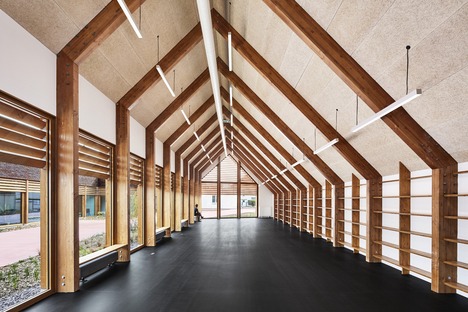 Holz und Terrakotta für ein Sozialzentrum in Cabourg von Lemoal Lemoal architectes
