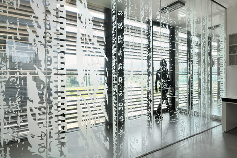 Universitätscampus aus Glas, Stahl und Beton von Dekleva Gregoric architects

