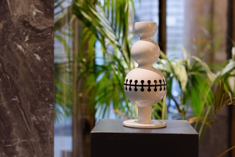 Experimentell und kreativ: Die Keramik ist bereit für die Herausforderungen des neuen Jahrtausends
