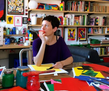 Camilla Falsini: “Meine Farben auf Keramik mit Gedanken an Memphis”
