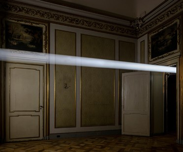 Emilio Ferro präsentiert Quantum, Kunst aus Licht
