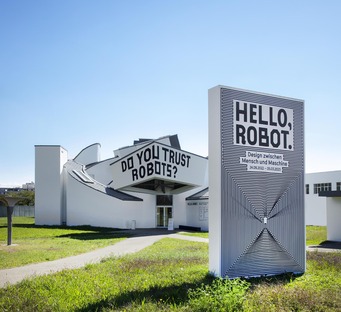 Hello, Robot. Design zwischen Mensch und Maschine

